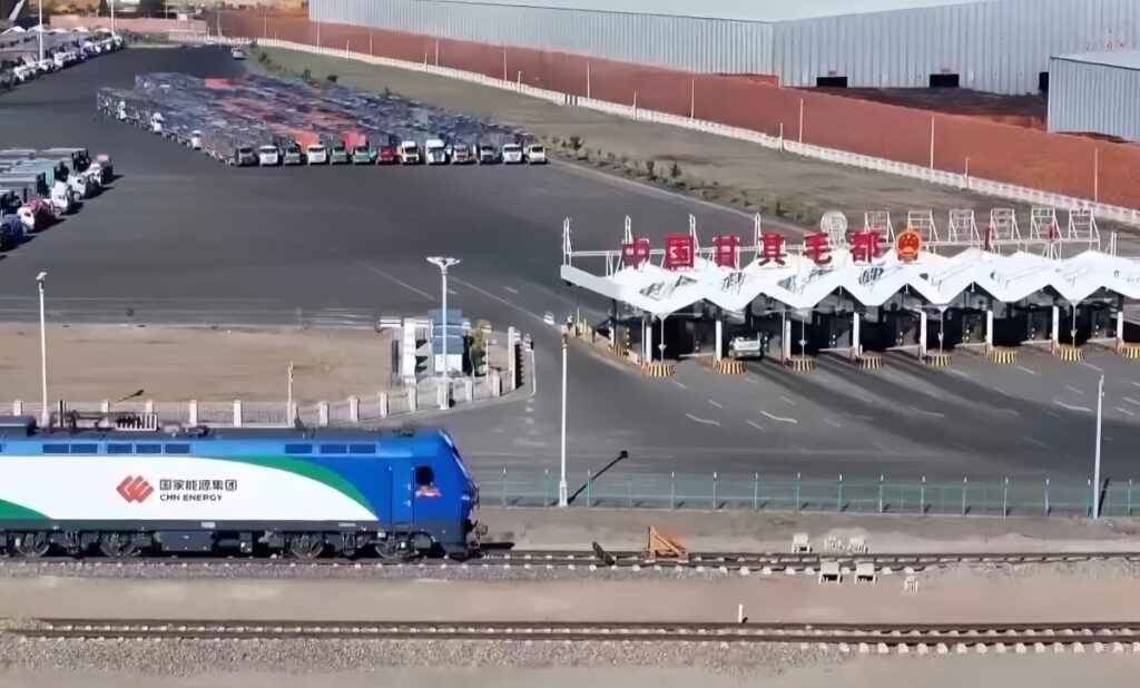 中国とモンゴルを結ぶ2番目の鉄道が着工