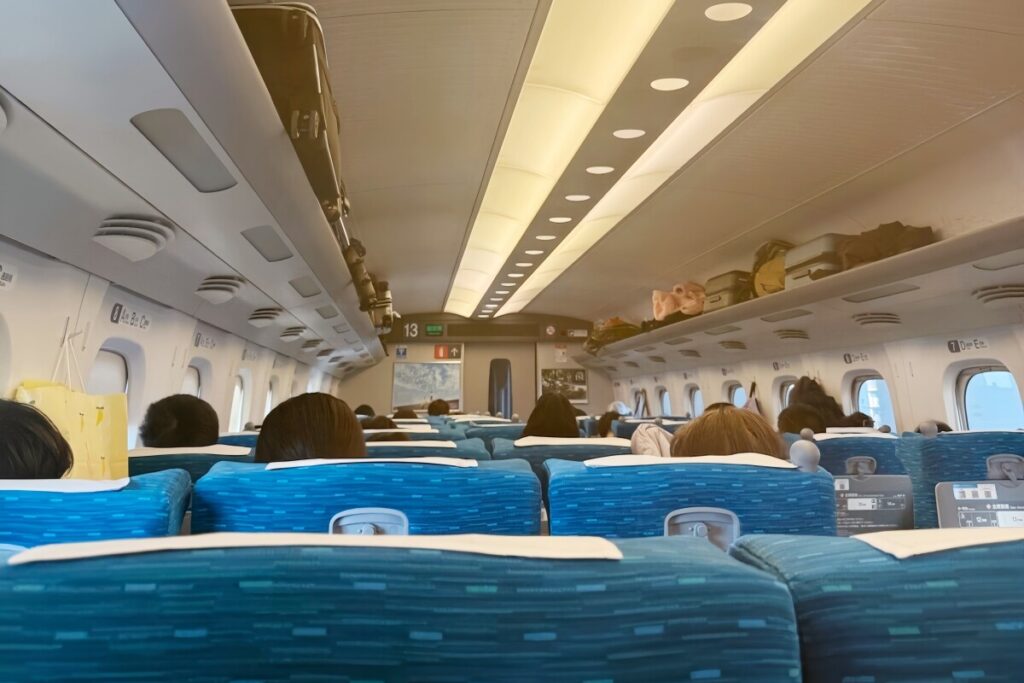 「日本の新幹線は中国高速鉄道よりはるかに清潔」と主張の中国人ブロガーに批判殺到、一方で冷静な声も