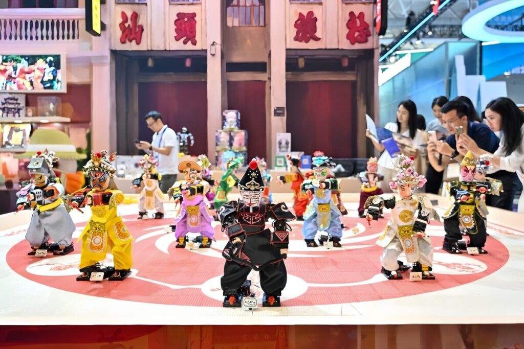 第21回中国（深セン）国際文化産業博覧交易会開幕　 AI展示エリアを初設置