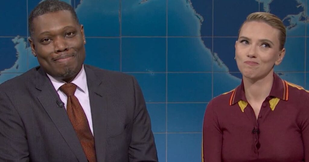 スカーレット・ヨハンソンは、マイケル・チェが「snl」復venを得るときにだまされます