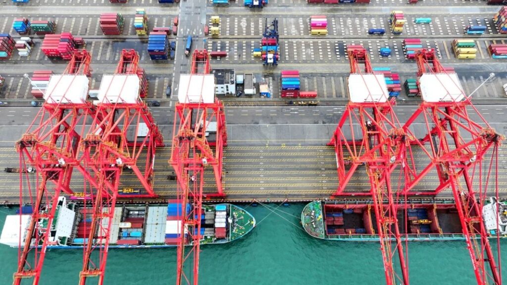 中国から加州主要港へ向かう貨物船がゼロに、コロナ以来の事態　米当局者 - CNN.co.jp