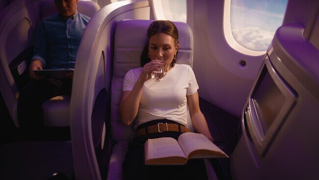 声優・杉田 智和さんがナレーションを担当！「あっという間にニュージーランド」キャンペーン開始・機内での快適な眠りを自宅でも体験できる「羊かぞえ唄」も公開（2025年5月16日）｜BIGLOBEニュース