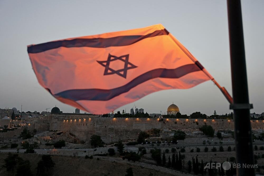 イスラエル左派政治家「まともな国はいたずらに赤ん坊を殺さない」発言に、政府関係者と野党指導者は一致団結してゴラン氏を非難、国防省は予備役召集を禁止し軍服の着用と軍基地への立ち入りを禁じる