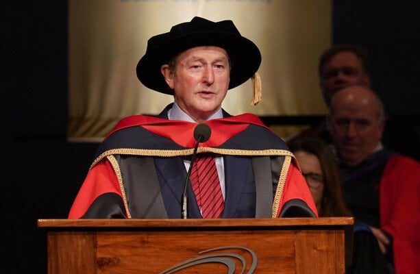 Enda Kennyは、彼が大統領に立候補するという「何の意図もない」と言います