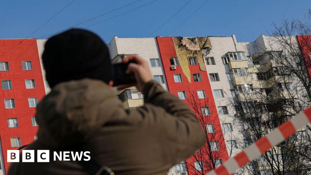 ウクライナ戦争：ロシアはドローン攻撃の後、モスクワ空港を閉鎖します