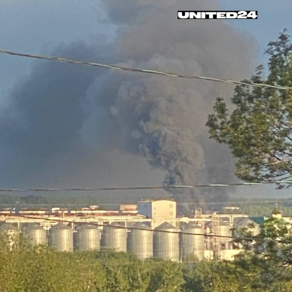 これらのロシアの軍事施設で一晩で何かが変わったので、何を理解することはできませんが、今では間違いなく良く見えます