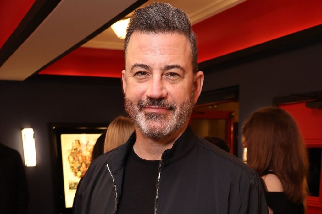 ジミー・キンメルは、22年で彼の2回目のショーだけを逃した後、最初の孫を歓迎します：「私たちは赤ちゃんを獲得しました」