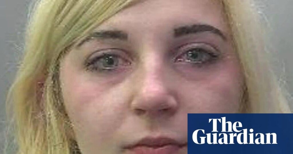 英国の女性は、性的暴行をしたため、男性を殺した後に刑務所の任期を失います