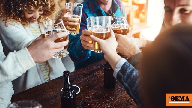 タバコとアルコールを未成年者に販売することは禁じられています - アイデンティティは大人によって購入されます
