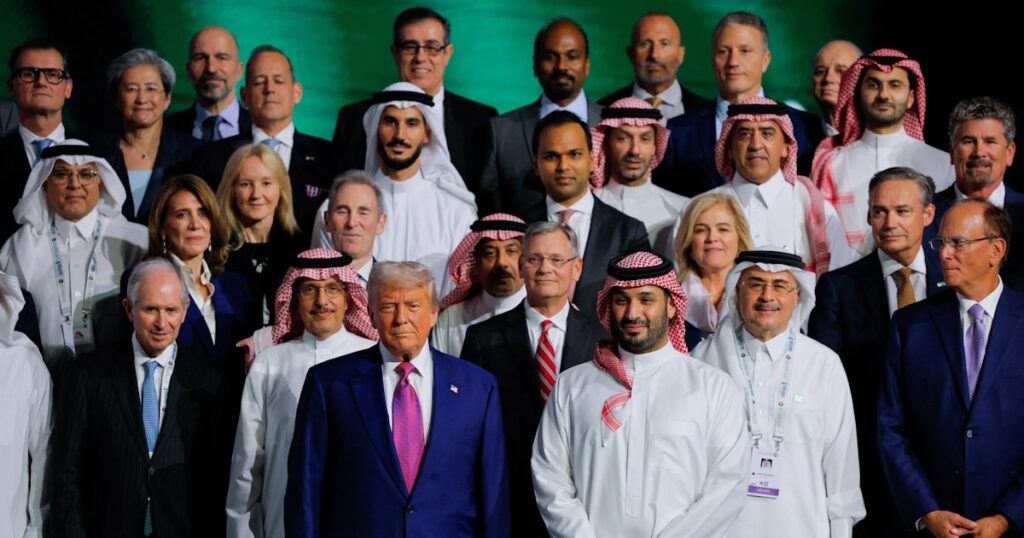 サウジ政府系ファンドと米運用、現地市場に最大3兆円投資 - 日本経済新聞