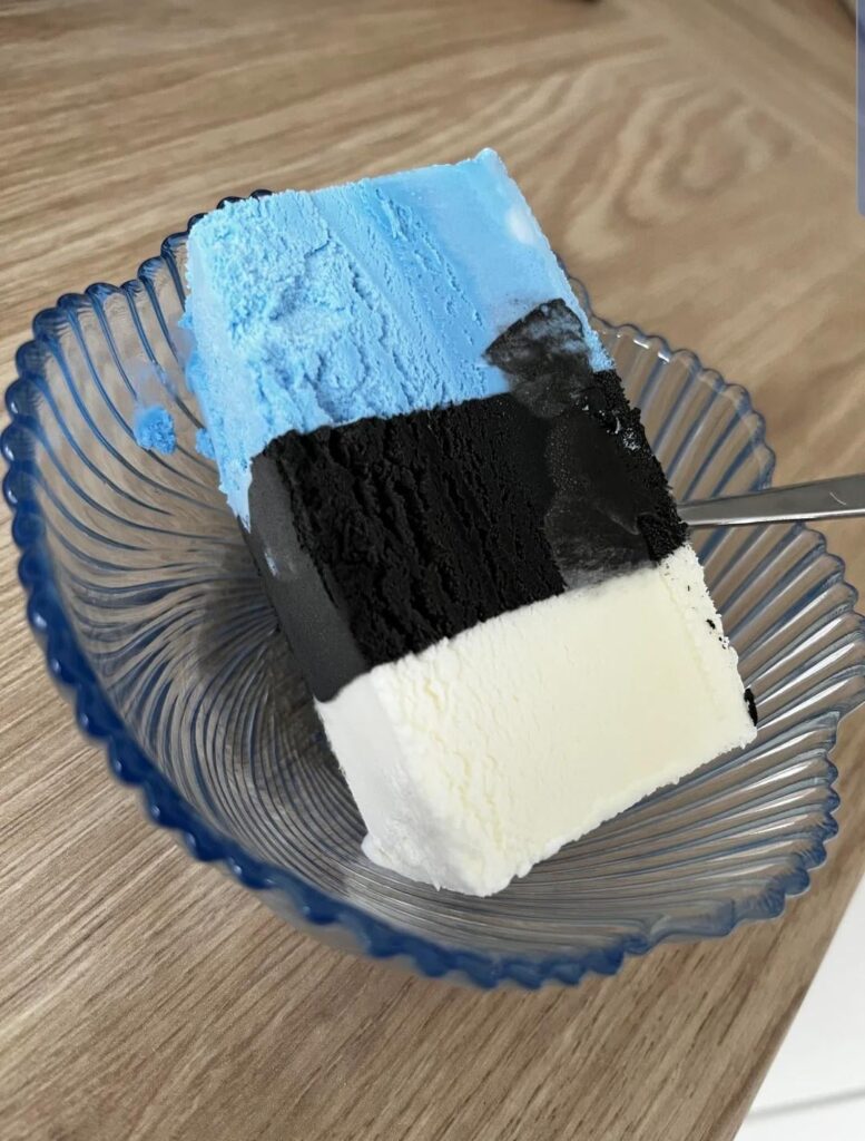このアイスクリームはどこかにありますか？