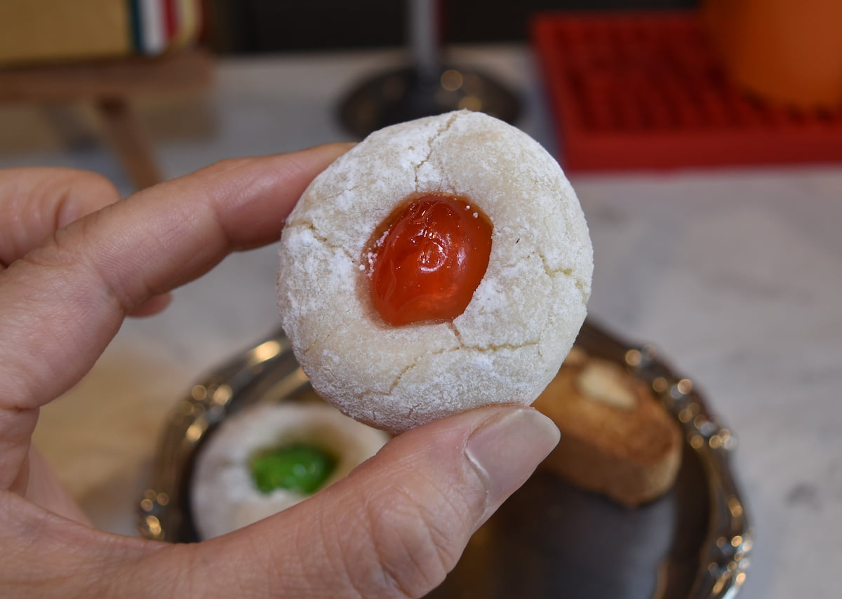 西元町『ピノッキオ』で本場のバール体験♪イタリアの郷土菓子をエスプレッソと共に [画像]