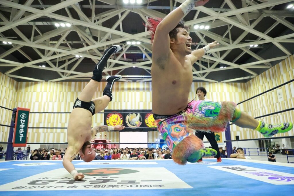 【新日本・ＢＯＳＪ】高橋ヒロム 痛恨４敗目で決勝進出逃す「俺のいない決勝戦、みんな来てくれよ」 - tokyo-sports.co.jp