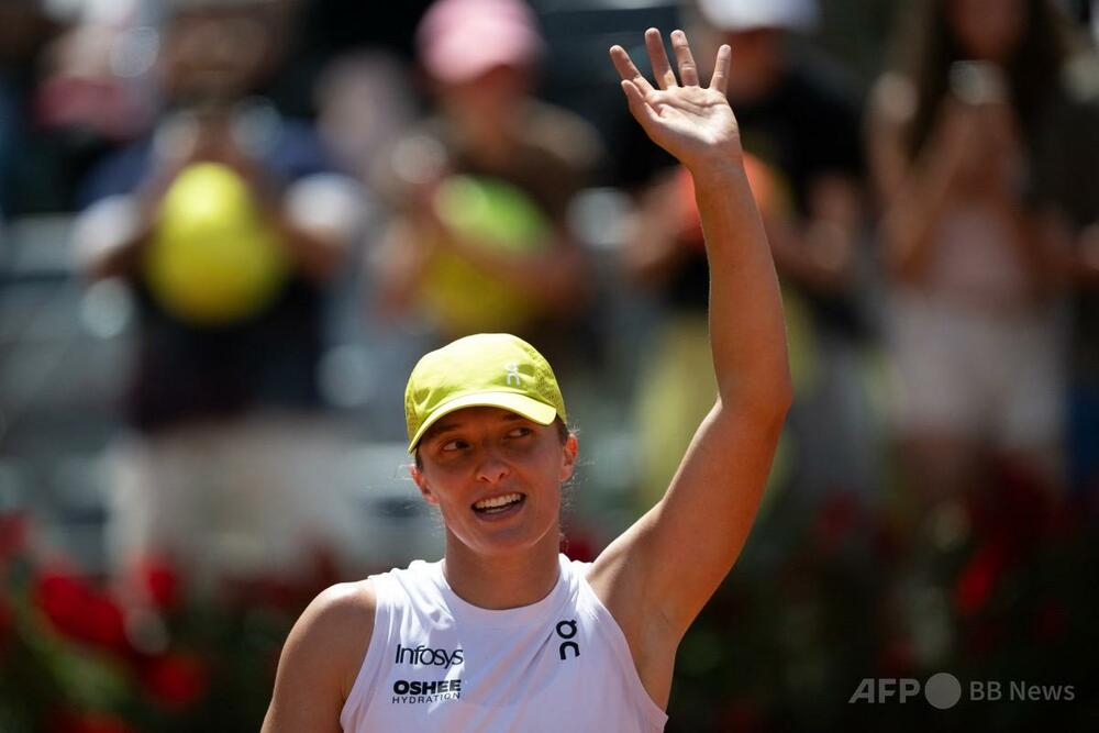 シフィオンテク 圧勝でイタリア国際初戦突破　写真6枚　国際ニュース：AFPBB News