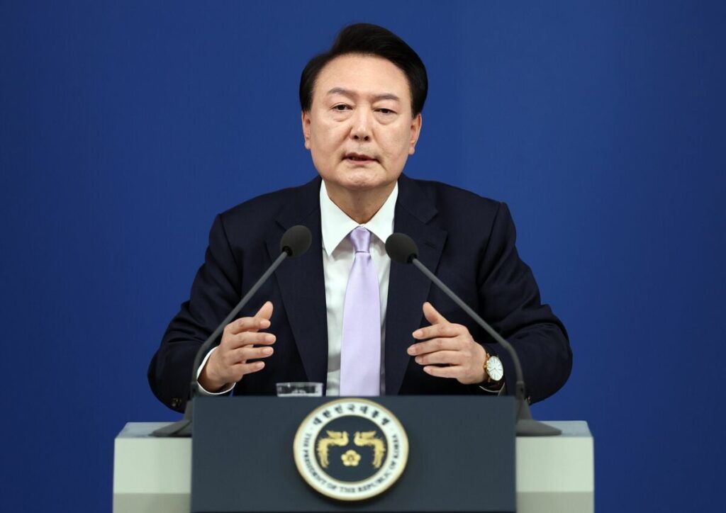 混乱の極みにある韓国の世論がじわり変化、尹大統領の弾劾に「反対」する人々が増えてきた背景(1/6) | JBpress (ジェイビープレス)