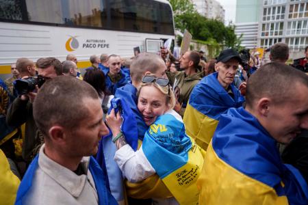 ウクライナにミサイル、３人死亡 モスクワには無人機攻撃 | | 全国のニュース