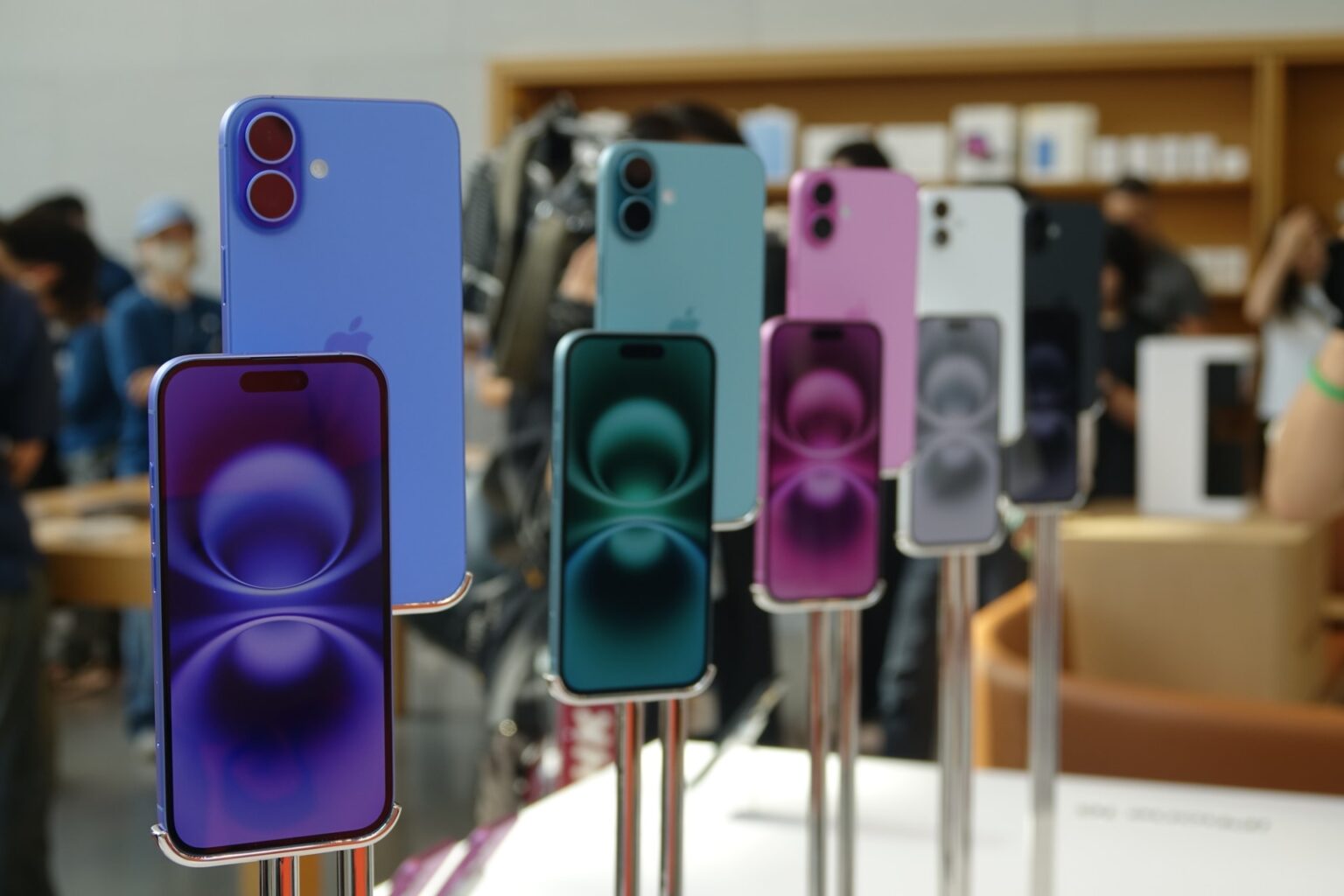 トランプ米大統領、アップルにインドでのiPhone生産拡大中止を要求　米国での増産を促す - ケータイ Watch