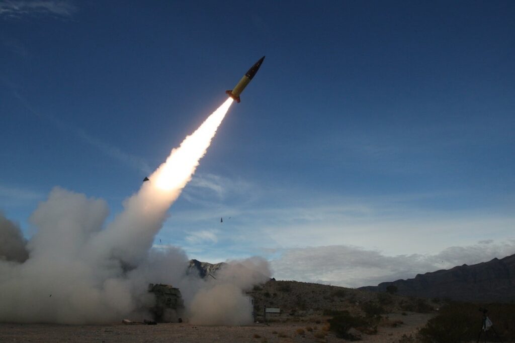 ウクライナ戦争最新：ドイツは西部の同盟国が武器の範囲の制限を持ち上げていると言います