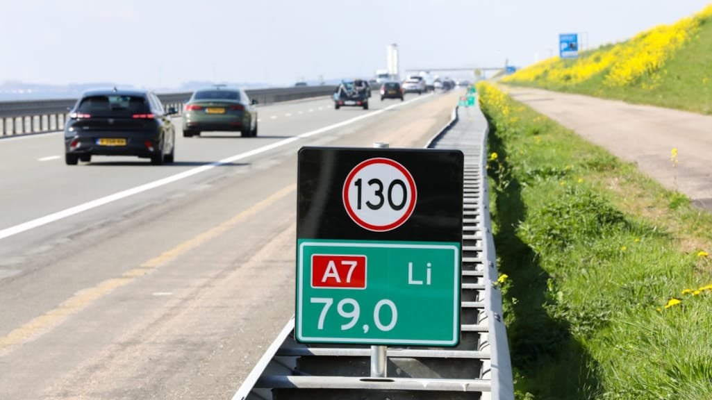 マドレナー大臣は、どこにでも時速130 kmに入る手順を無視したかった