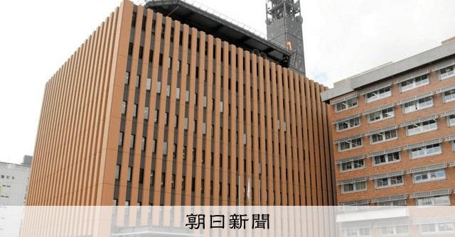 山梨の高校生、殺人未遂の疑いで逮捕 父親は死亡、「俺がやった」