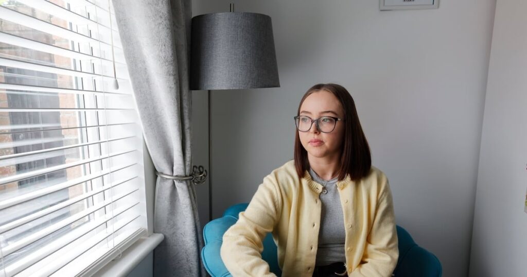 未来のアイルランドの若者：「私たちは失われ、忘れられている、見通しはありません」