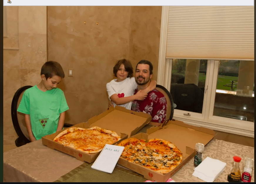 今日、22.5はピザの日です。 Domino Pizzaの2つの媒体を11億ドルで寄付しますか？