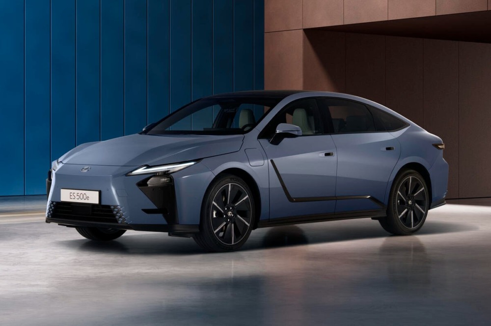 レクサスES 500e（EVモデル）