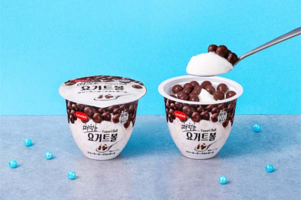 セブン-イレブン全国の店舗で発売される新作アイス「クリーミーヨーグルトボール」