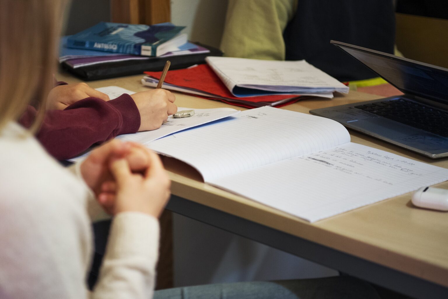 大学からのアラーム：学生は素晴らしい知識のギャップを持っています