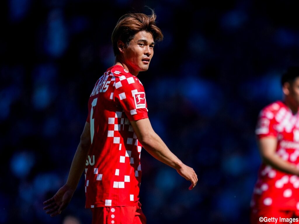 佐野海舟の選出に森保監督「再チャレンジする道を家族として与えるほうがいいのではないかと」 - gekisaka.jp