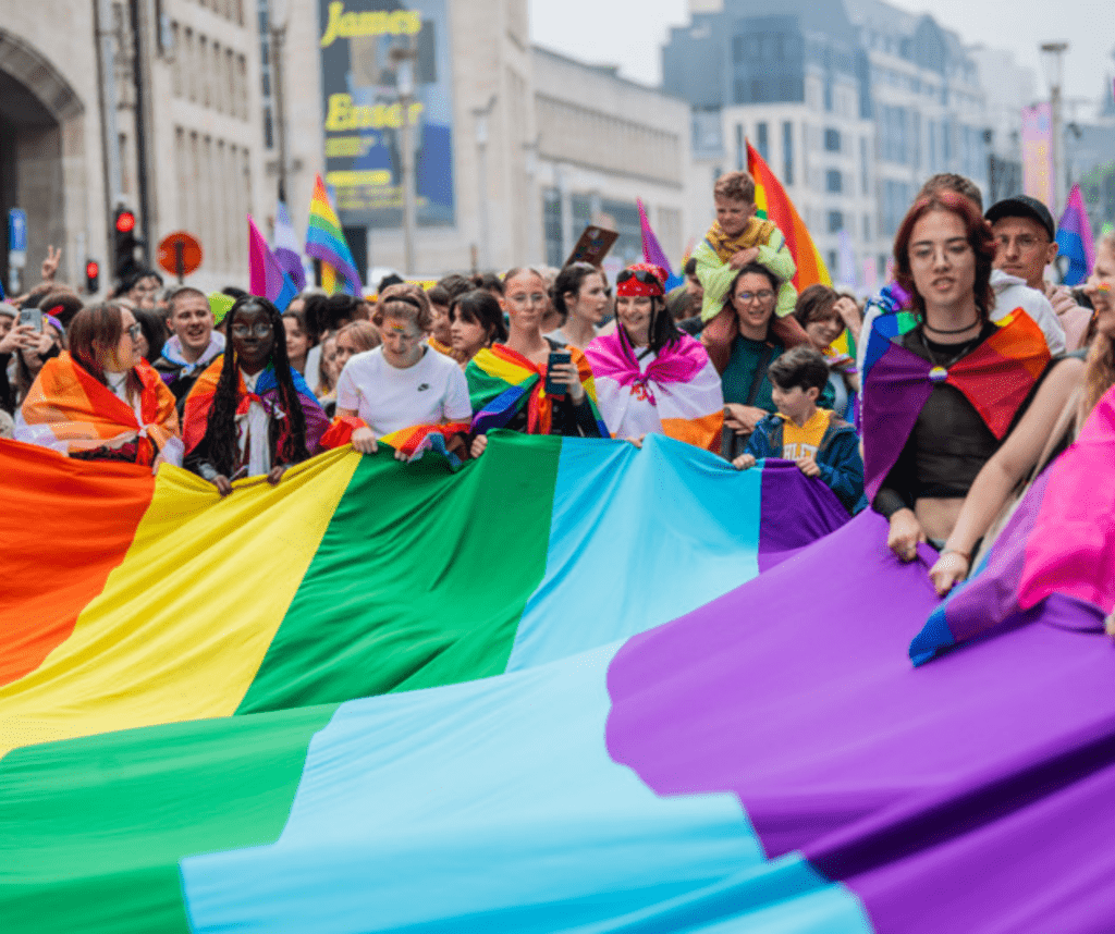 数字はLGBTQI-hatredの増加を明らかにします：これがプライドが数え続ける理由です