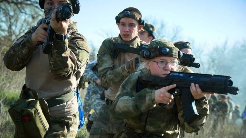 ロシア人はキエフとの戦争と戦うためにウクライナの孤児を訓練する、と報告書は言う