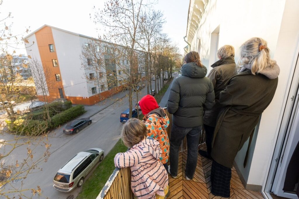 「ゲットーに住んでいます。」タリンの決定は、家族の生活を地獄に変えました