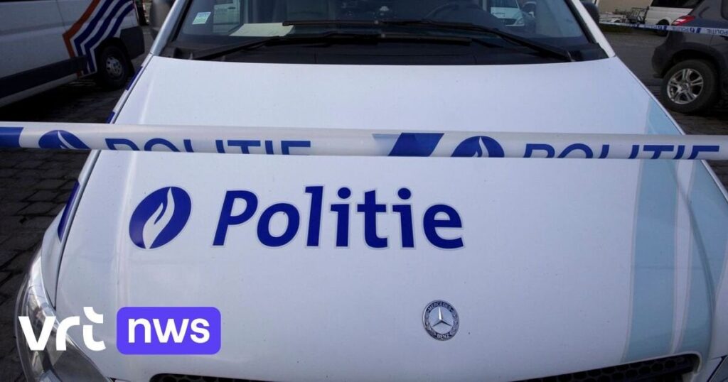 致命的な事故に巻き込まれた警察官は有効な運転免許証を持っていませんでした| VRT NWS：ニュース