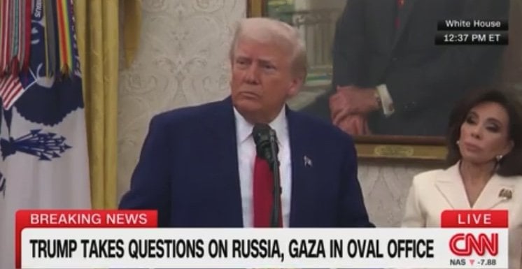 記者はトランプ・ポイント・ブランクに「ロシアに新しい制裁を課すことを止めたのはなぜですか？」トランプは彼が「タフ」であり、彼がアラブ諸国から5兆ドルを稼いでいることをとりつけ、それは嘘であり、彼は私たちがウクライナに3,000億ドルの現金を与えたと嘘をついている。