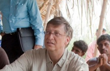 ゲイツ財団、今後20年間で30兆円支出。ゲイツ氏“ほぼ全財産を寄付” - PC Watch