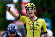コーイがスプリント勝負制し区間V ジロ・デ・イタリア