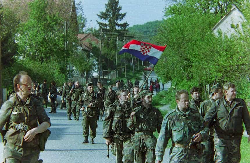 この日、軍事警察の作戦が始まり、西スラボニアの占領地域を免除しました。