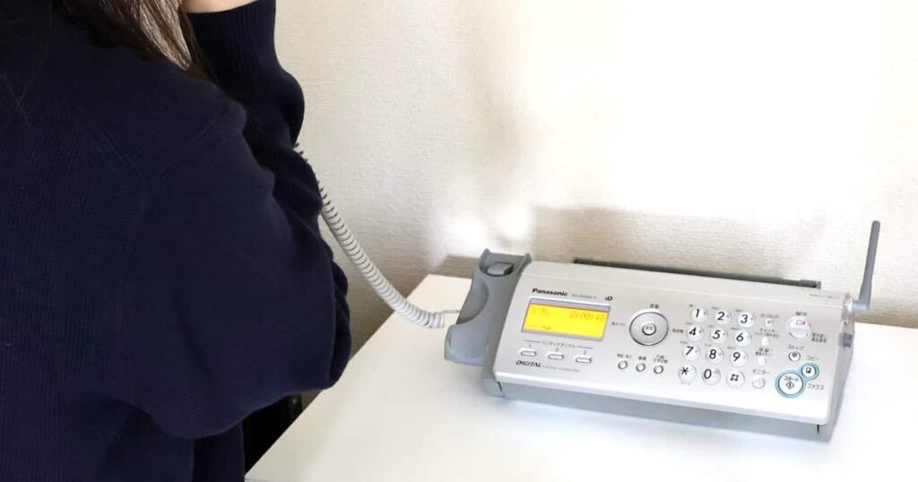 「詐欺が不安」「セールスばかり」で進む「固定電話じまい」 若い世代の所有は1割以下
