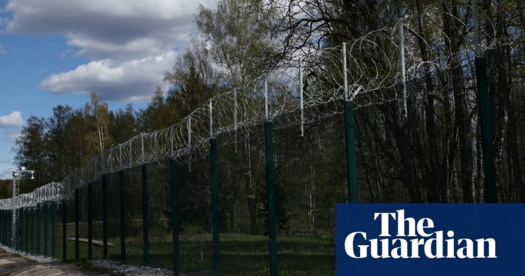 ロシアが国境近くで軍事的存在を拡大するにつれて、フィンランド「最悪のために準備する」