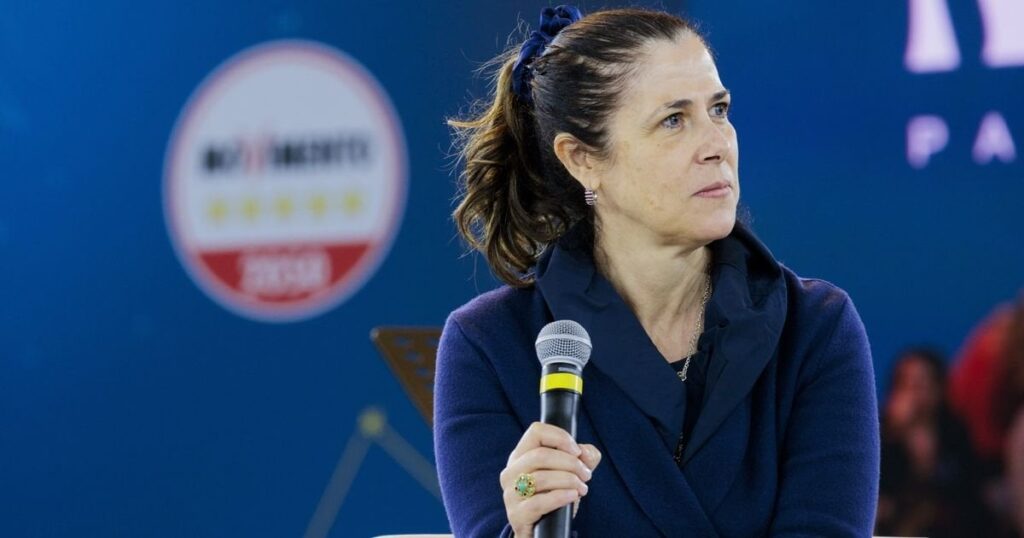 サルデーニャ・トッドの大統領の訴えは、「実質的かつ深刻な違反」を拒否しました。地域評議会は没収を決定します。