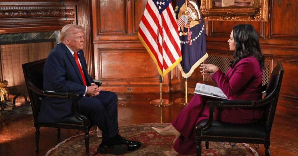 トランプ、彼が「憲法を支持しなければならないかどうか尋ねた」と「私は知らない」と言う