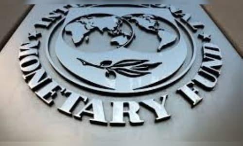 IMFは、2つの経済プログラムの下でパキスタンに対する24億ドルのサポートを承認しています