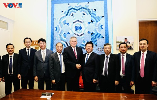 ジエン商工大臣 アメリカのハワード・ラトニック商務長官と会見