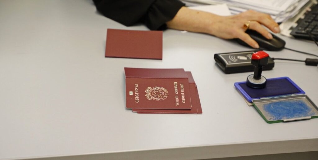 IUS sanguinisとのイタリア市民権を取得するための基準を制限する命令法が明確に承認されました