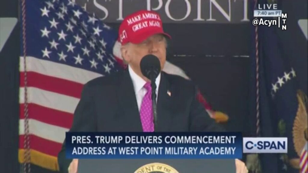 トランプ「超ステルス機。ステルスだといいが。ステルスとかよく分からんが、思ったけど、翼をこの形にしたら見えないけど逆にすると見えるって？よく分からんがそう聞いてる」