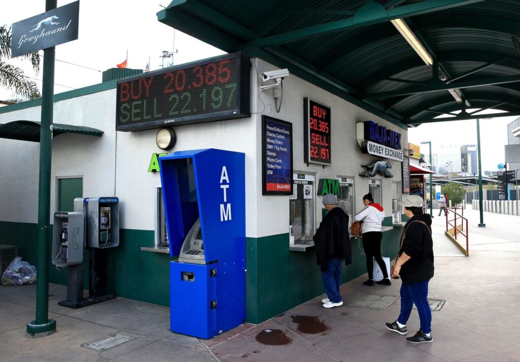 メキシコへの送金額、2012年以降で最大の落ち込み－米移民政策が影響 - Bloomberg