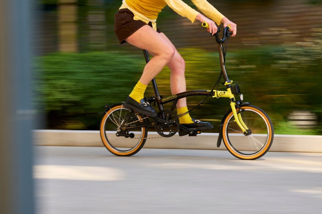 ブロンプトンがツール・ド・フランスと初のコラボレーションモデル 特別仕様の2台を発表 | BROMPTON JAPAN株式会社のプレスリリース