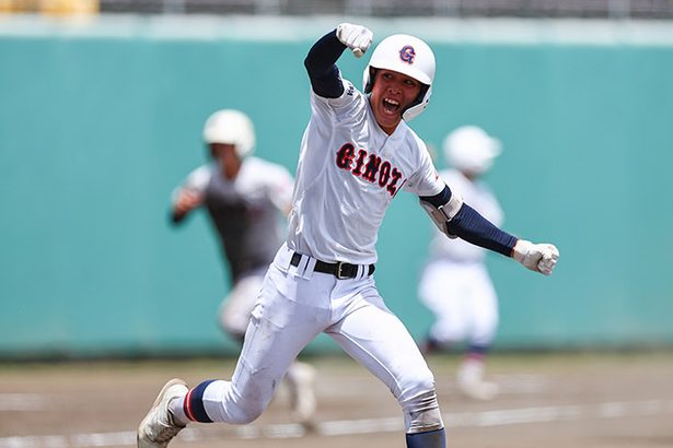 宜野座、終盤勝ち越し　3時間の熱戦 再逆転で軍配　北部ダービー制す ＜夏の甲子園・沖縄大会＞第7日