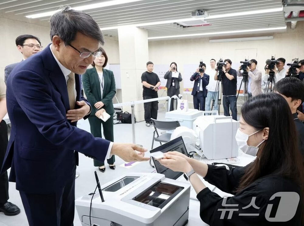 韓国大統領選・有権者の86.8％「必ず投票する」…「人物重視」が「公約」を上回る　写真枚　国際ニュース：AFPBB News